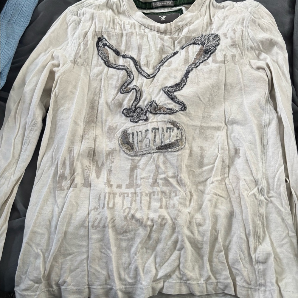 American Eagle Outfitters Vintage Fit Cream Tee